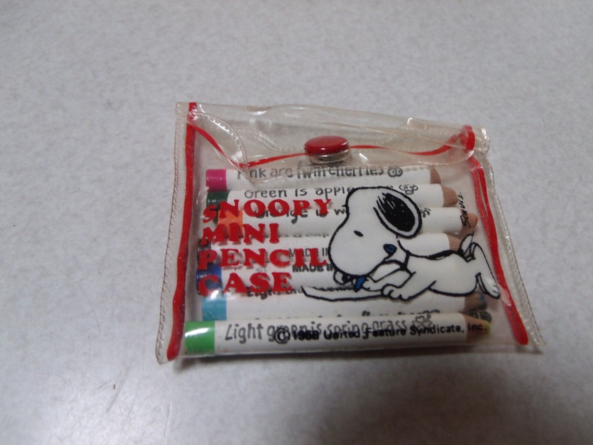 VINTAGE PEANUTS SNOOPY MINI COLORED PENCILS IN CLEAR CASE