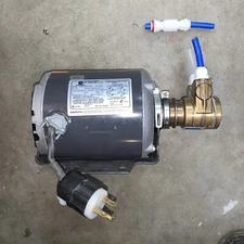 Emerson Carbonator with Procon Pump 130 psi