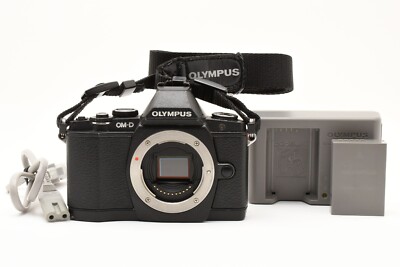 OLYMPUS OM-D E-M5 16.1MP Spiegellose Digitalkamera Body Schwarz aus JAPAN