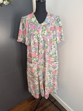 Vintage Spectator II Floral Pastel Snap Front House Dress With Pockets Size M