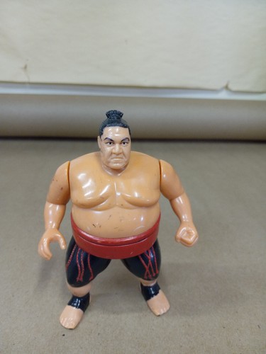 Hasbro WWF Yokozuna Series 8 Wrestling Action Figu...