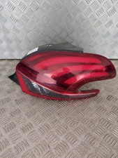 Feu arrière Peugeot 208