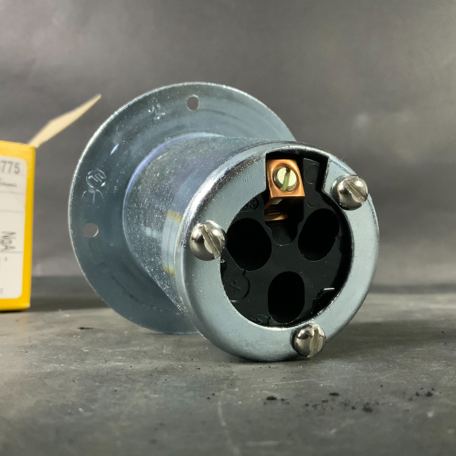 HONEYWELL HBL3775 TWIST LOCK ($120 OBO)