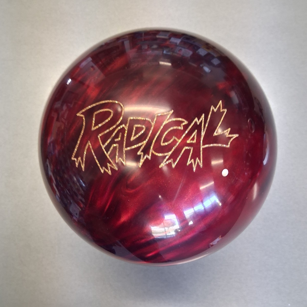 Radical The Hitter Pearl PRO CG bowling ball 15 LB. NEW IN