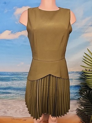 Nwt Commense Women s Size Medium Green Formal Dress With Zipper.