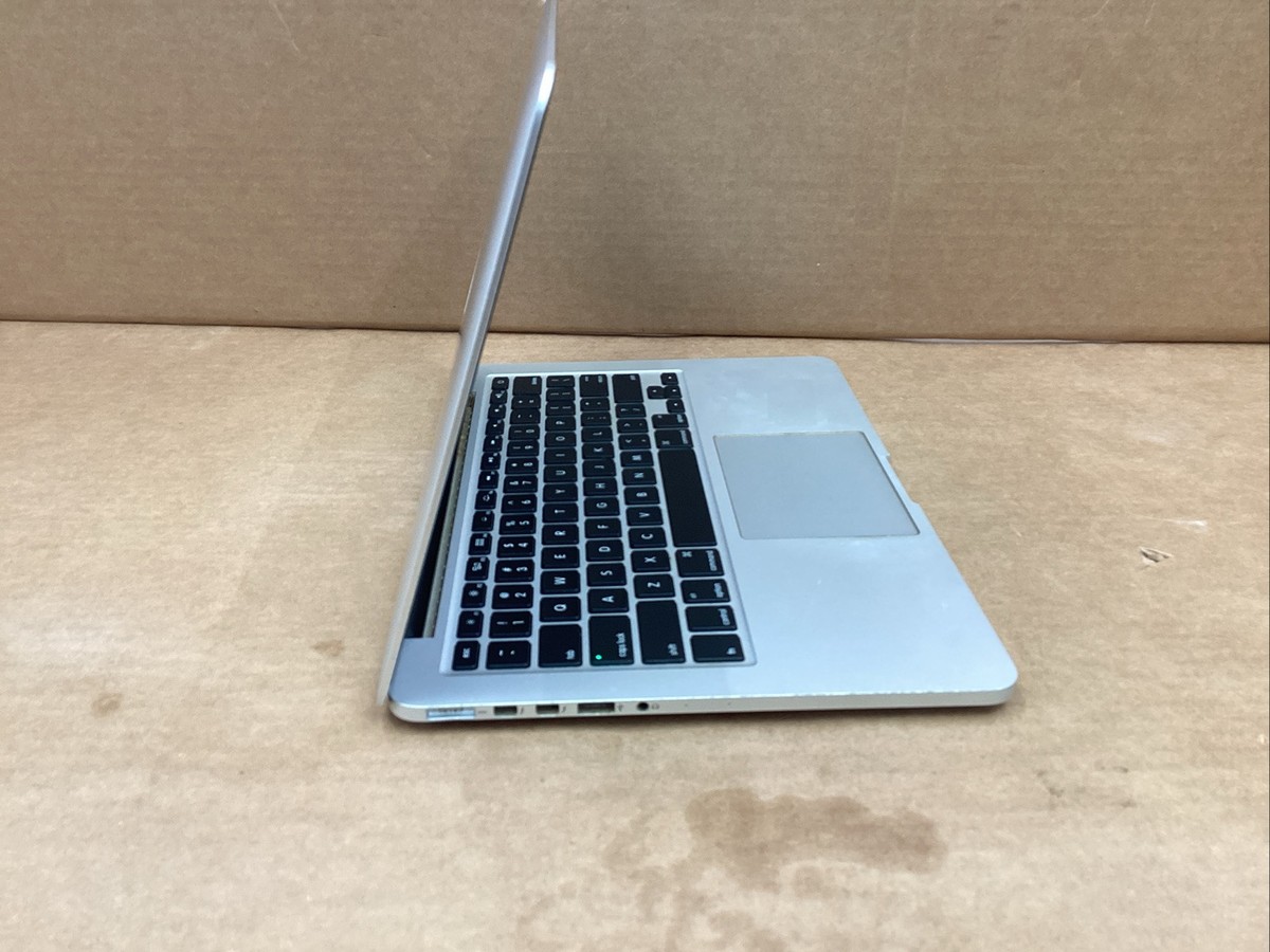 Apple MacBook Pro Early 2015 Intel Core i5-5257U 2.7GHz 8GB RAM