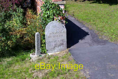 Photo 6x4 Milestone and Boundary Marker Eastoft Milestone and Boundary Ma c2006