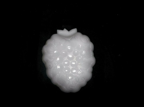 Hazel Atlas Textured Milk Glass Pear & Strawberry Candy/Nut/Relish/Trinket Dish - Picture 9 of 12