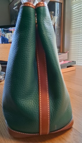 New Dooney & Bourke Pebble Grain Layla Tote Purse Handbag Leaf Green Brown Trim - Picture 10 of 12