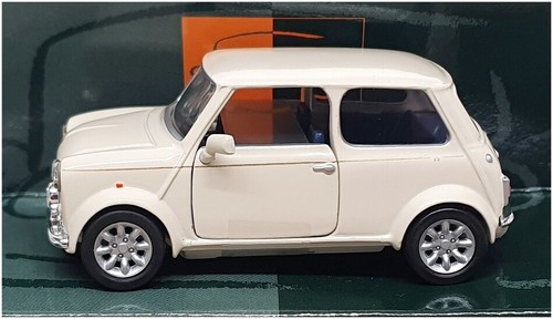 Corgi 1/36 Scale 04503 - Austin Mini 40th Anniversary - Old English White - Picture 3 of 5