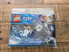 LEGO Polybags: Space Satellite (30365)
