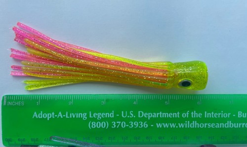 Mold Stubby Style Offshore Trolling Fishing Skirts Chugger Lures 6 in. 1 oz. New - Picture 33 of 59