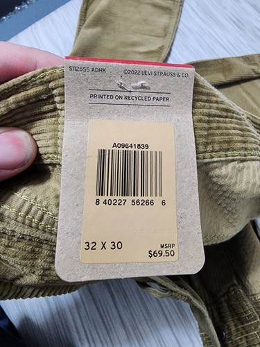 NWT Levi's Low Pro Straight Leg Corduroy Pants Women's 32 X 30 - M1987 - Picture 5 of 7
