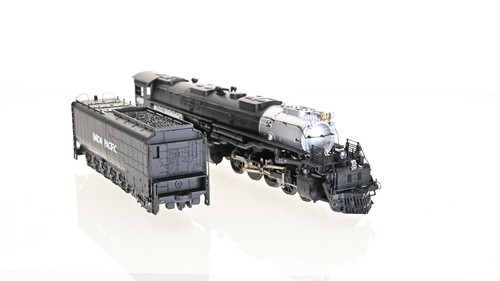 Rivarossi 4-8-8-4 Big Boy Union Pacific 4000 HO scale - Picture 2 of 9