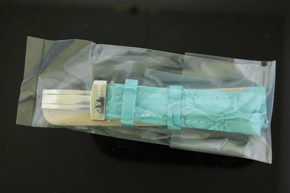 New Benny & Co Men's white 20 mm leather Band Cyan color. - Image 2 of 3