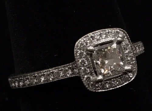 Costar 14k Weißgold Hochzeit Set 1/2 ct. Mitteldiamant mit 1 kt. Umgebung - Bild 5 von 7