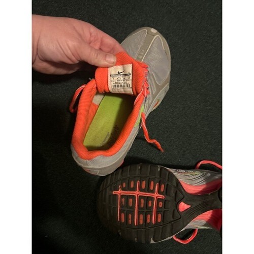 Nike Shox Scarpe da Corsa Sportive Ammortizzate Comfort Sneakers Donna 7 - Foto 4 di 6