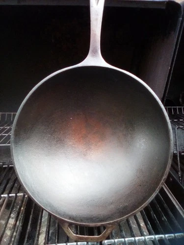 Lodge Cast Iron Wok 13" dia, Long Handle, vintage Cast Iron Camping pan