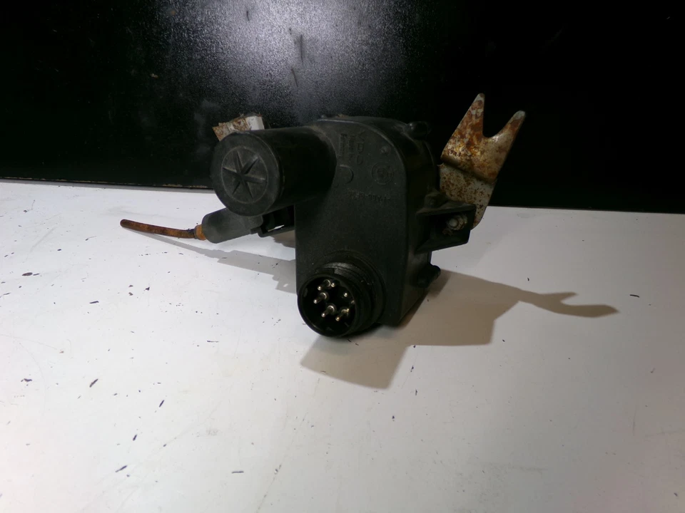 巡航控制执行器单元 8360043 93–98 宝马 E36 325i 328i — 第 2/4 张图片