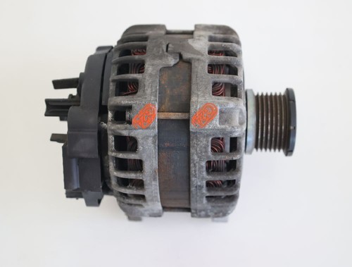 Lichtmaschine für Nissan X-TRAIL T32 231004BE0A BOSCH 1.6 96 KW 130 PS Diesel - Picture 1 of 4