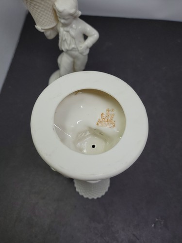 1993 Belleek Ireland Victorian Boy And Girl Holding Baskets Candle Holders - Picture 14 of 15