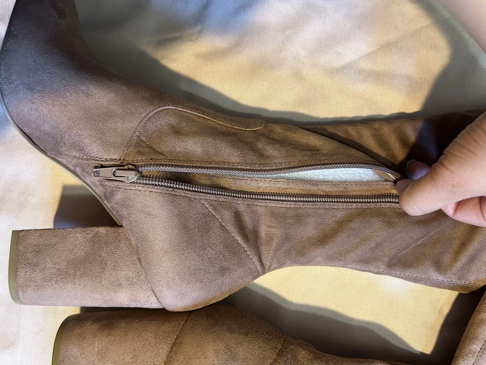 Steve Madden Botas Taupe Gamuza Sobre la Rodilla Tacón Bloque Foto 4 de 4