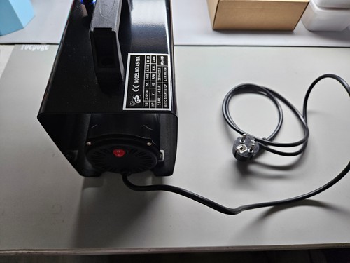 Fengda AS-18A - Professional Airbrush mini Kompressor / 4 bar/Kompakt mit Manome - Bild 5 von 7