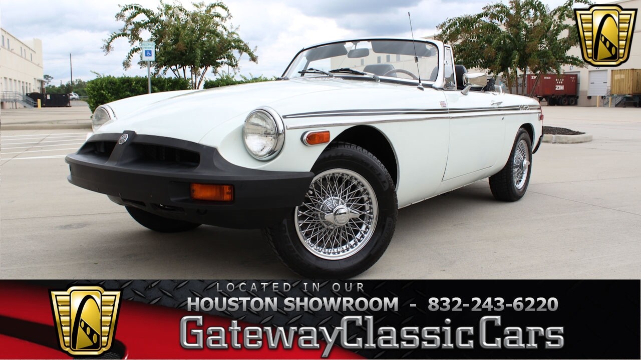 1979 MG MGB  1979 MG MGB  Convertible 1.8L B Series I4 Off-white
