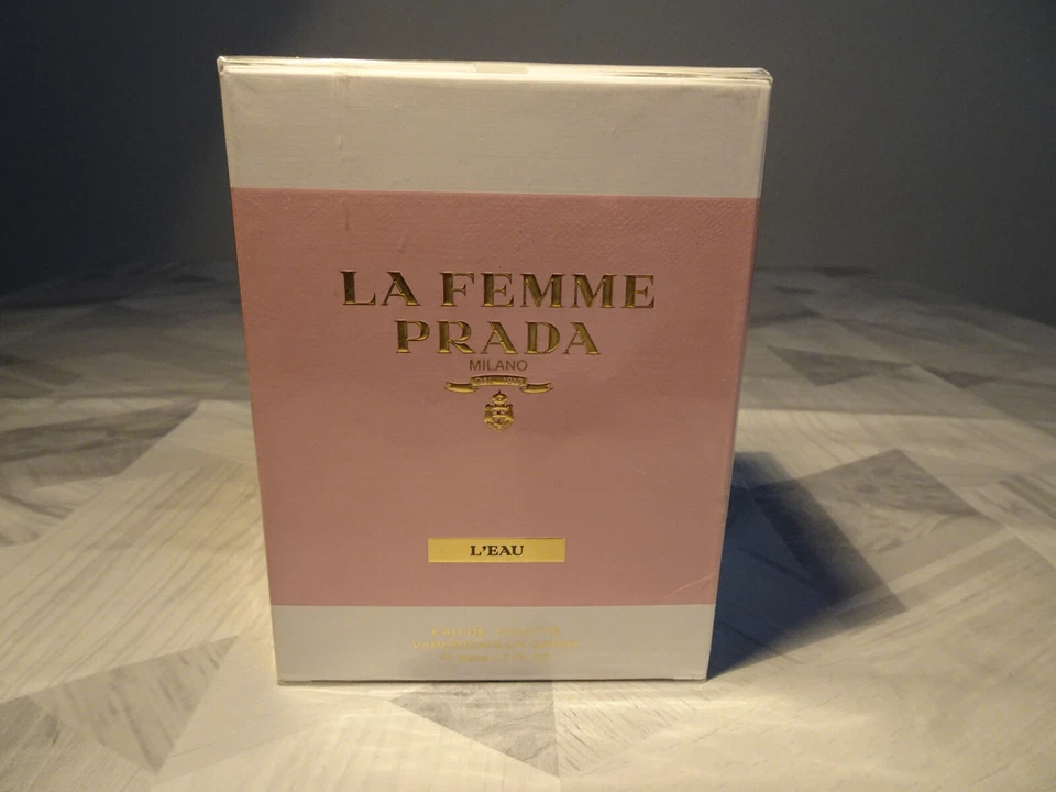 Prada La Femme L'Eau Eau de Toilette Spray 50 ml Neu/OVP