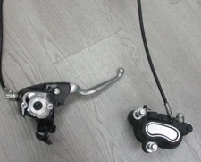  Harley-Davidson 2013 Dyna Street Bob Front Brake Assembly Caliper Master CyL