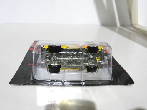 2006 Hot Wheels Ultra Hots Yellow '67 Camaro - Picture 4 of 5