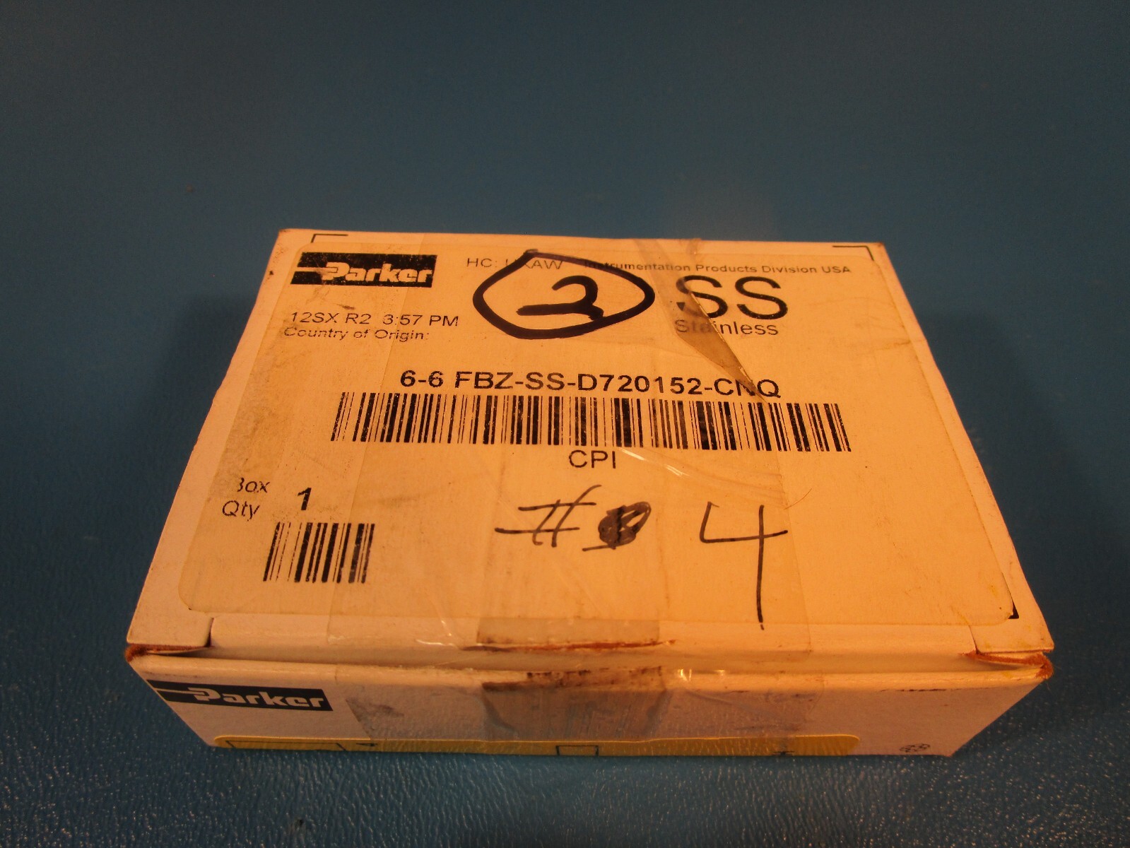 Box of 2 Parker 6-6-FBZ-SS-CNQ, Pipe Bushing, SS, SME SA479 P316