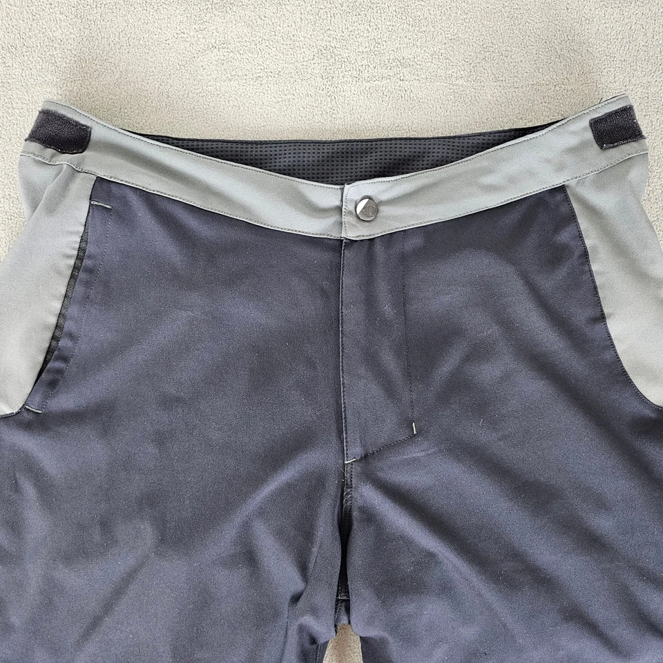 Pearl iZumi Shorts Mens Medium Black Cycling Bike Training Mountain Road Pad - Image 2 of 4