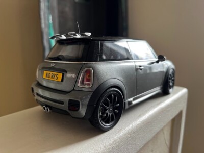 Kyosho Mini Cooper S John Cooper Works JCW 1/18 Diecast Car Silver