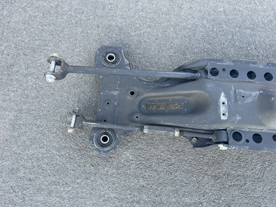 02-11 Camry 05-12 Avalon cuadro trasero sub K travesaño Solara ES300 ES330 Venza Foto 3 de 4