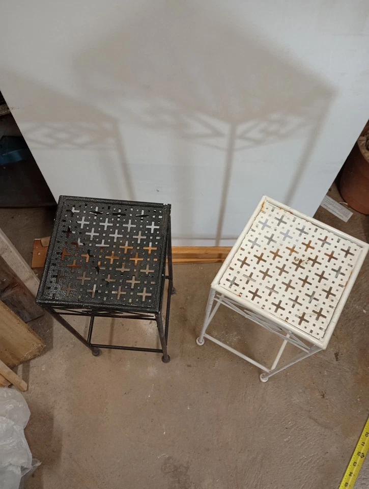 Juego de 2 soportes para plantas escotilla cruzada Panacea 82216 en blanco y negro Foto 4 de 4