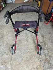 déambulateur d'extérieur quasi neuf remise en main propre uniquement