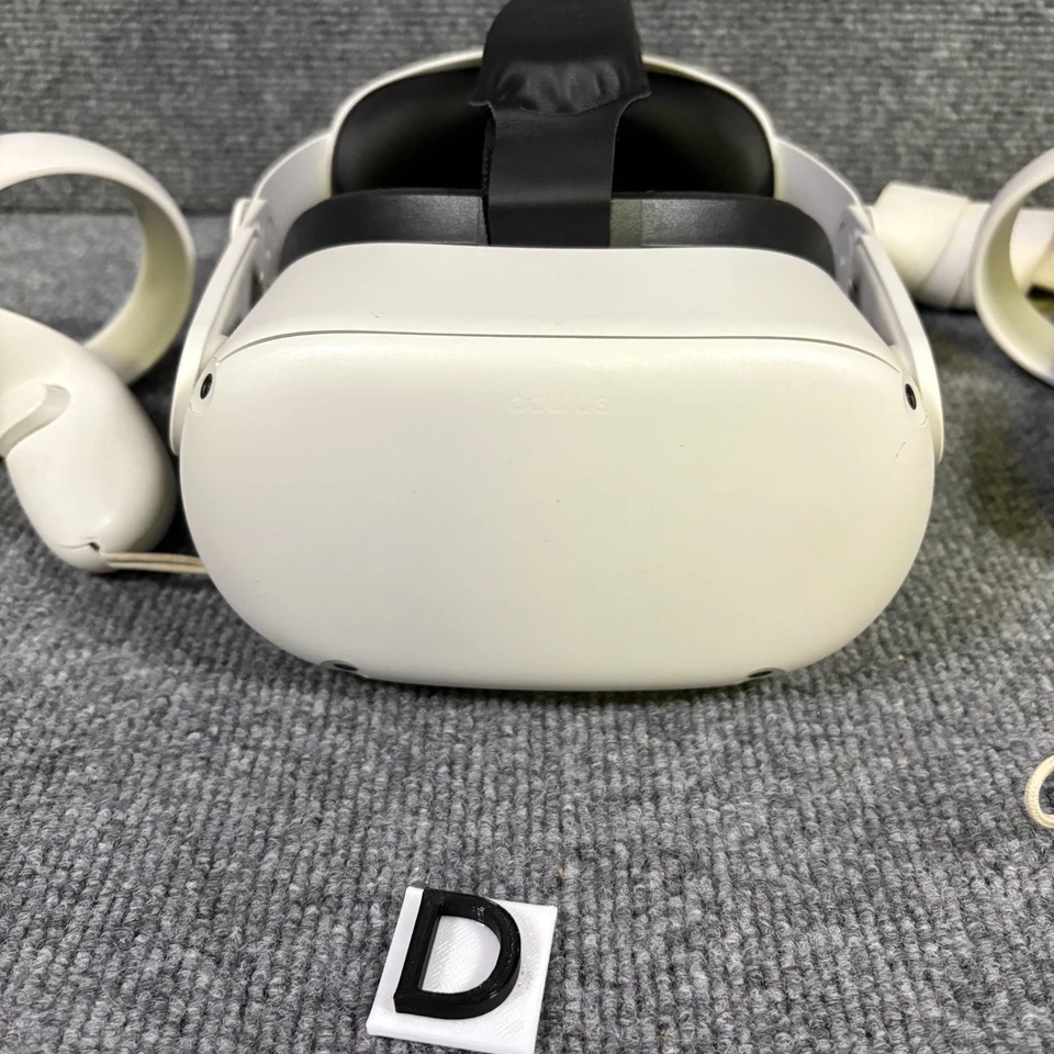 Oculus Meta Quest 2 All-in-One VR Gaming Headset White 64GB 2 Controllers Tested - Image 2 of 4