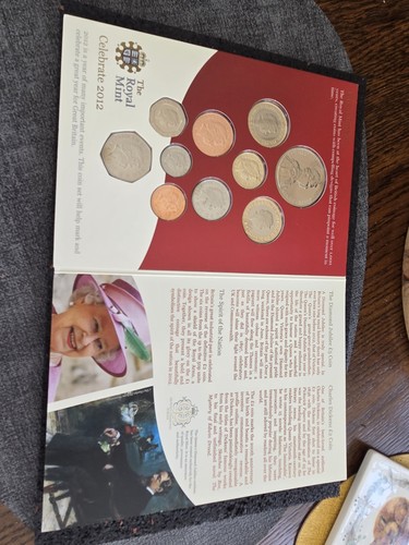 2012 BRILLIANT UNCIRCULATED COIN COLLECTION - UNITED KINGDOM - BU COIN YEAR SET - Picture 7 of 14