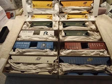 ACCURAIL 12-PACK  CHICAGO & NORTH WESTERN COVERED HOPPERS+BOX CARS ALL DIFF.No's