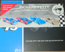 Richard Petty NASCAR 1:64 Die-Cast Plymouth/Dodge Stock Car Set w/ Key Chain