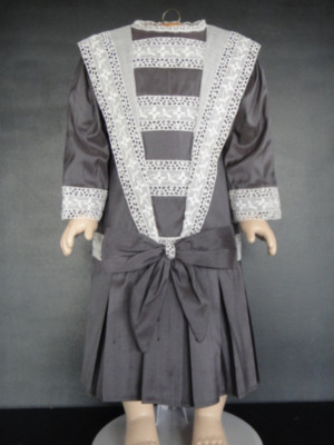 Unbranded - Kimono brodé de soie bleue des années 40. Kimono en soie