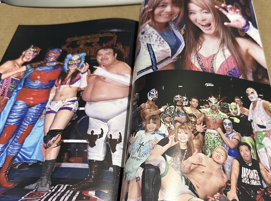 Io Shirai Mayu Iwatani Autograph Signed 2015 Fotolibre En Mexico