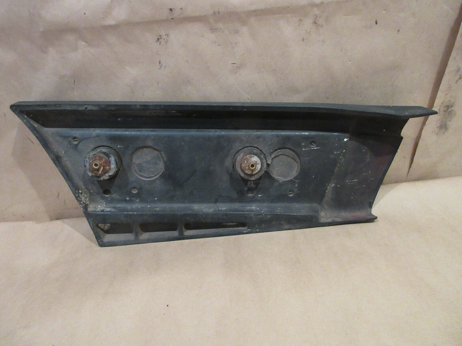Ferrari Mondial 8, Mondial QV (USA) RH Rear Side Rubber Bumper P/N 60833700
