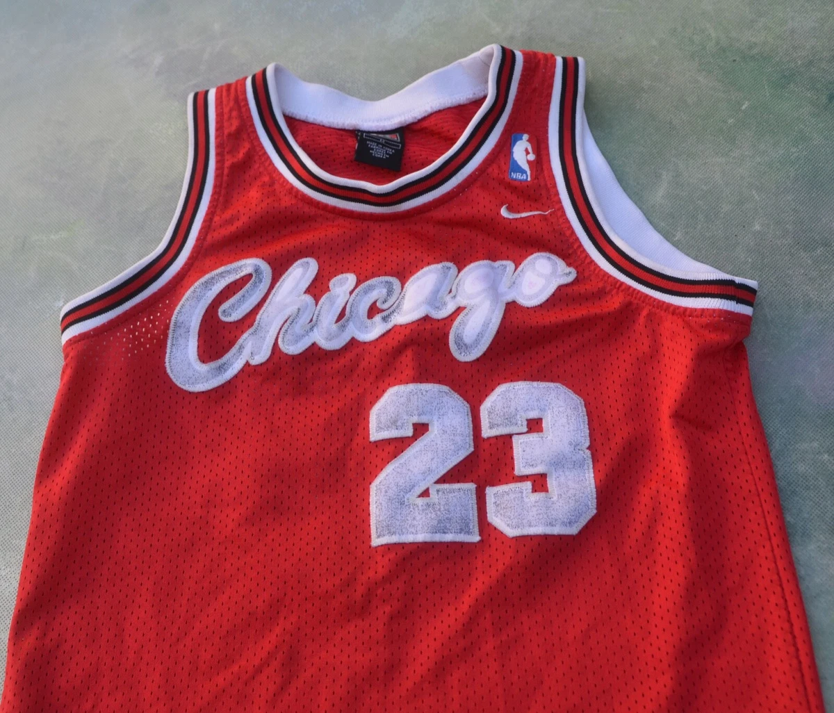 chicago bulls jersey jordan 23