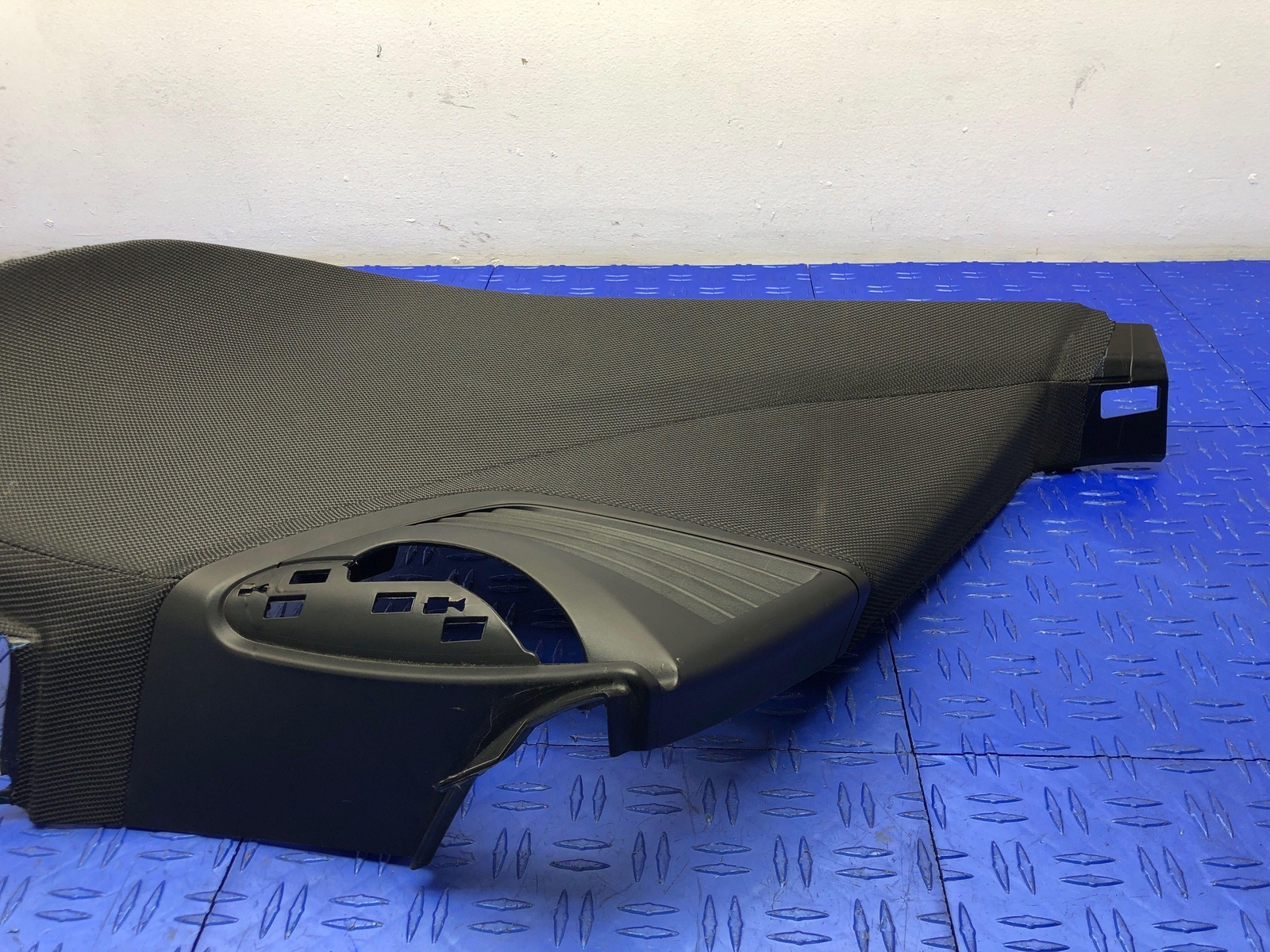 2014-2020 BMW I8 REAR RIGHT INTERIOR INNER QUARTER TRIM PANEL BLACK 5143-7335812
