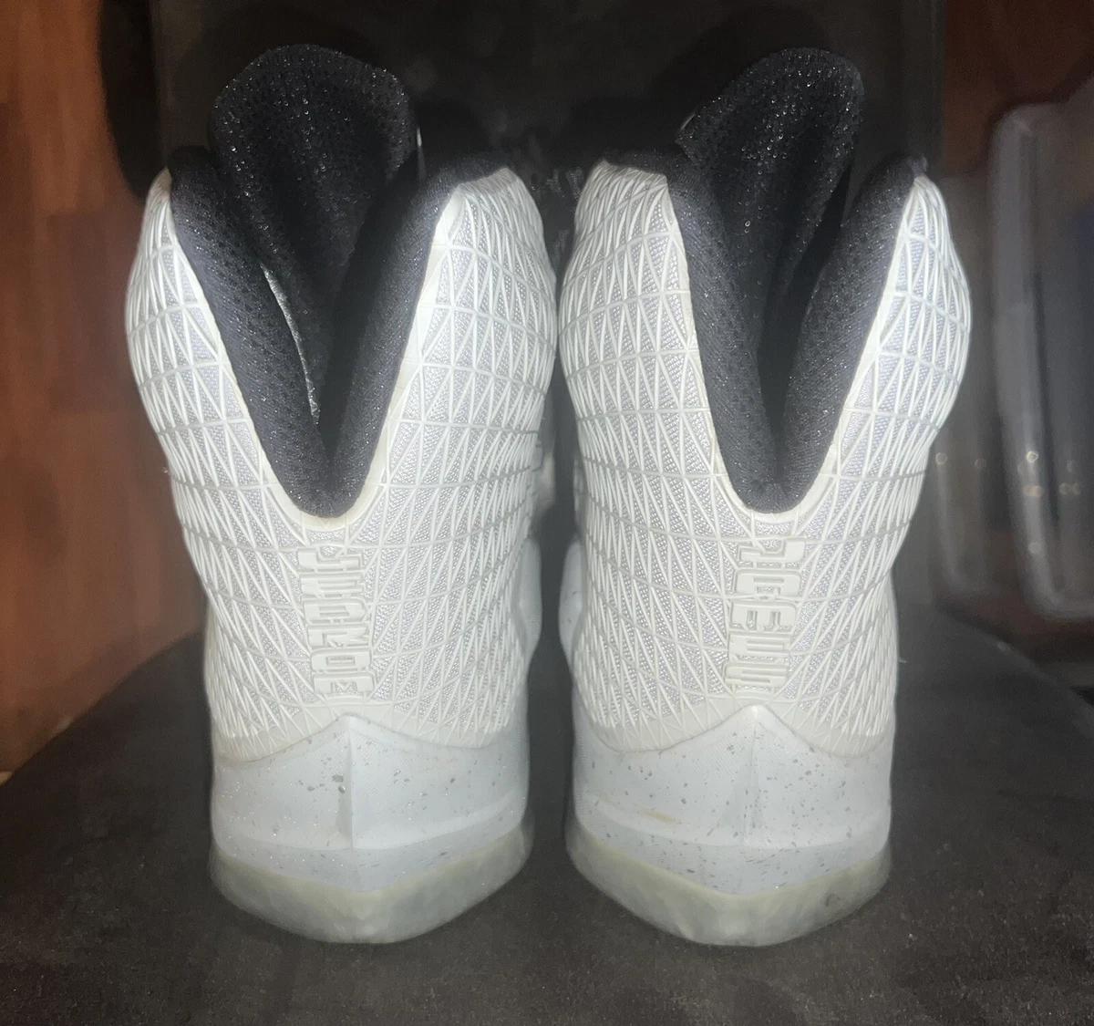 Lebron store 15 elite