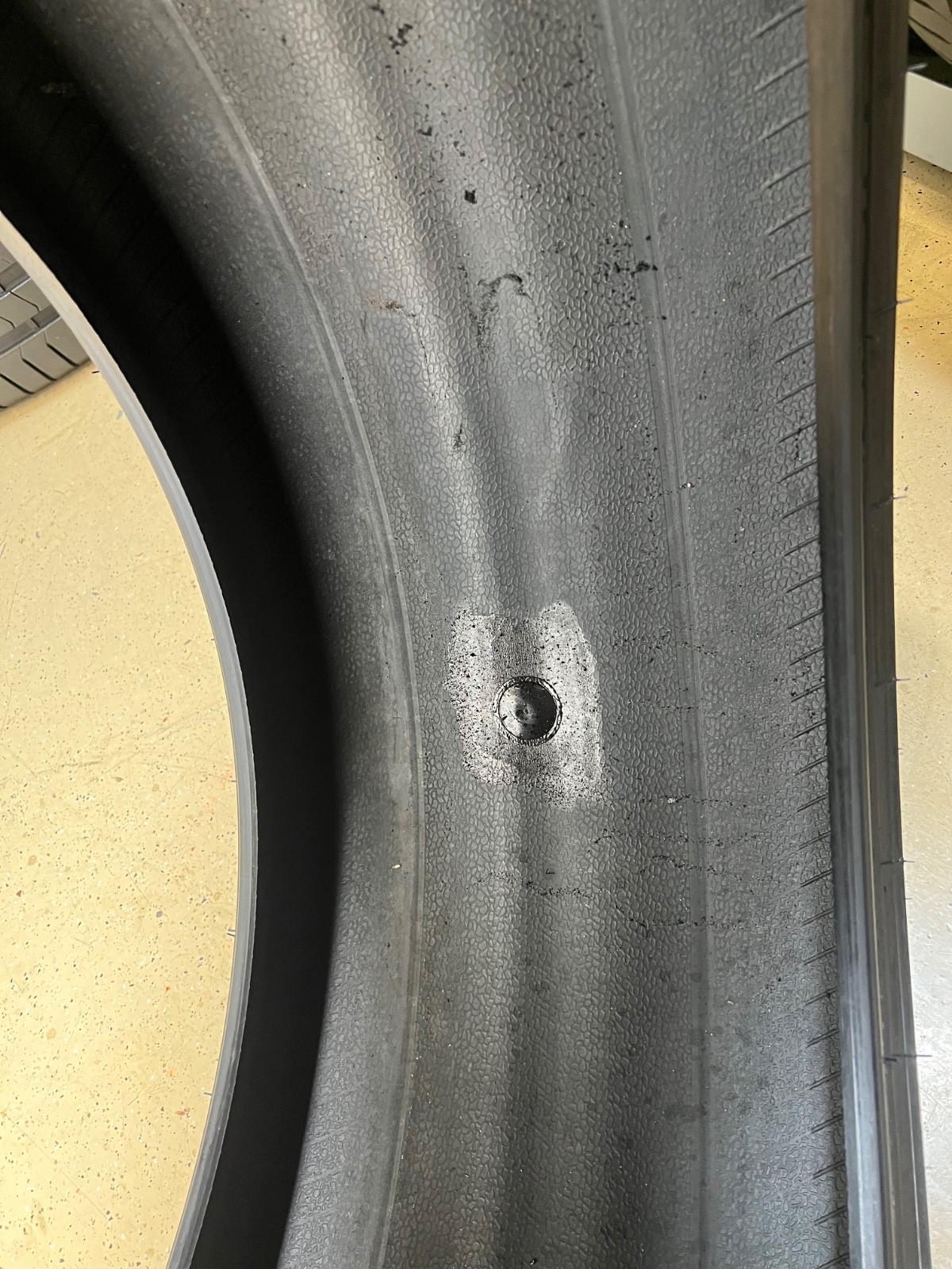 1 - NICE 295/30ZR20 XL (101Y) Pirelli P Zero (AMS) Aston Martin OEM - 4133