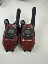 Motorola Talkabout T5500 Two-Way Radios Lot of 2   Walkie Talkies