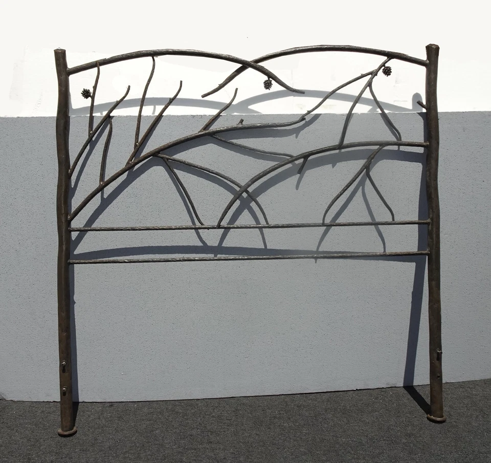 Cabecero y pie de cama vintage conos de hoja perenne rama de árbol de hierro negro con marco de cama queen Foto 2 de 4